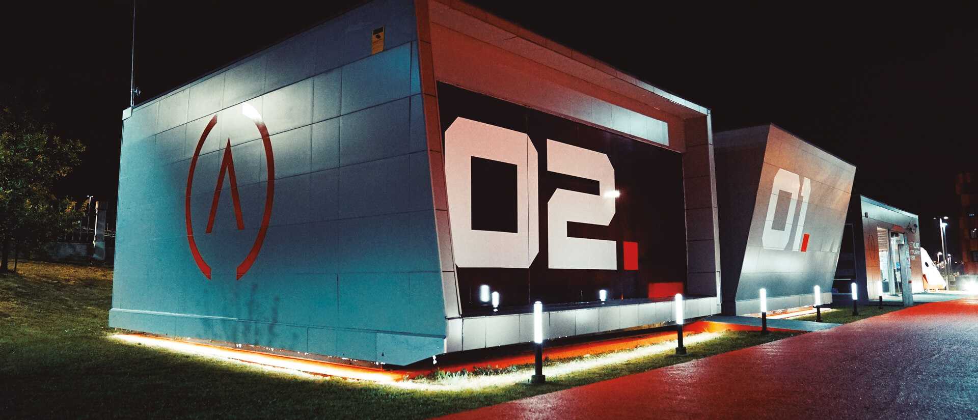 Space Center de Astroland Agency desde exterior